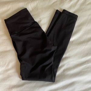 Lululemon black wunder under 25” leggings